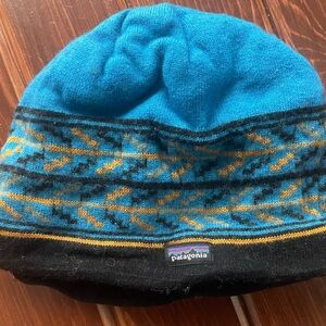 Patagonia Kids' Teal and Black Patterned Beanie